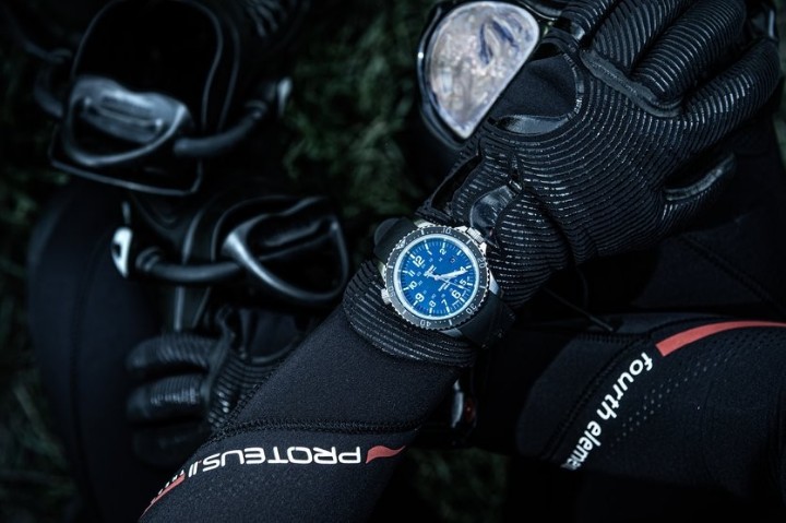 Obrázek Traser P67 Diver Blue + UV svítilna zdarma