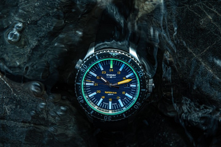 Obrázek Traser P67 Diver T100 Blue Special Set + UV svítilna zdarma