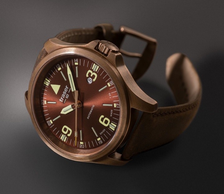 Obrázek Traser P67 Officer Pro Automatic Bronze Brown + UV svítilna zdarma