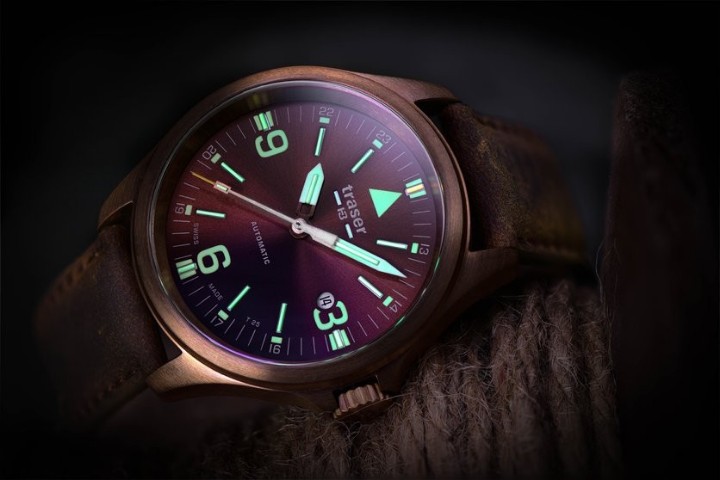 Obrázek Traser P67 Officer Pro Automatic Bronze Brown + UV svítilna zdarma