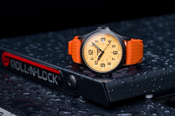 Obrázek Traser P67 Officer Pro GunMetal Orange + UV svítilna zdarma