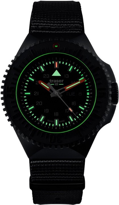 Obrázek Traser P69 Black Stealth Black NATO + UV svítilna zdarma