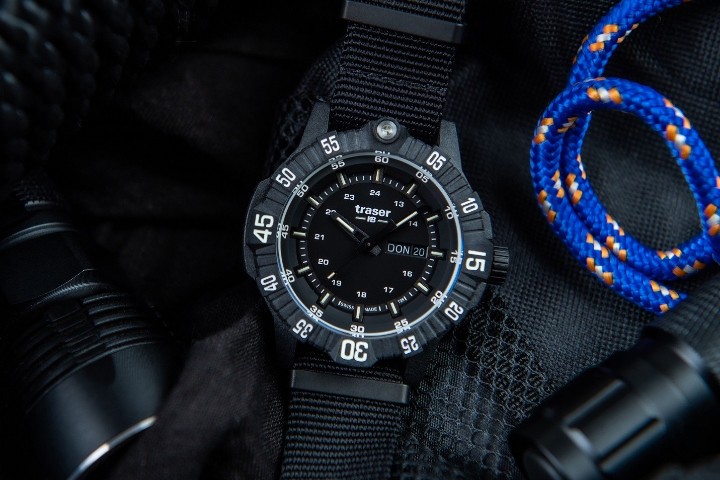 Obrázek Traser P99 Q Tactical Black NATO + UV svítilna zdarma