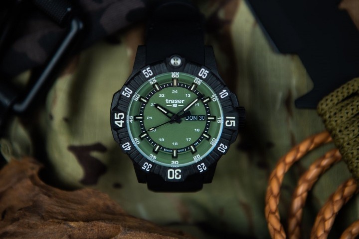 Obrázek Traser P99 Q Tactical Green Rubber + UV svítilna zdarma