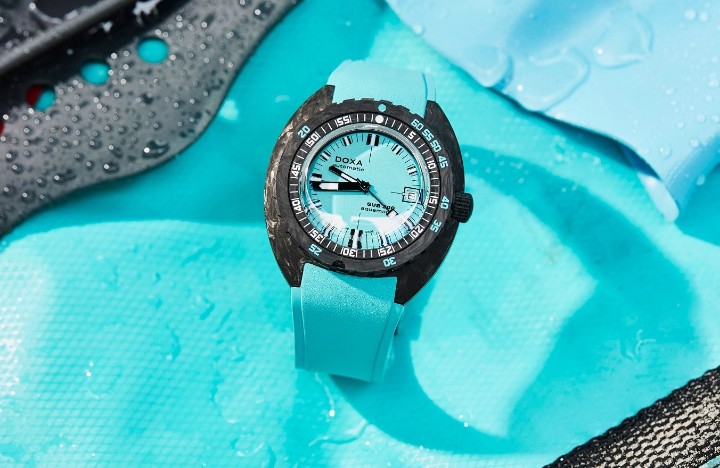 Obrázek Doxa SUB 300 Carbon Aquamarine