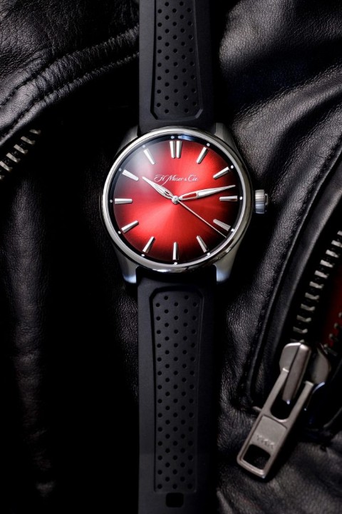 Obrázek H. Moser & Cie Pioneer Centre Seconds Swiss Mad Red