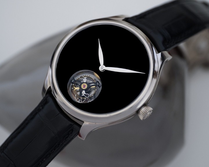 Obrázek H. Moser & Cie Endeavour Tourbillon Concept Vantablack® Limited Edition