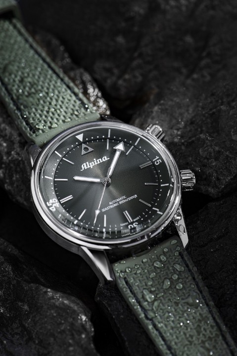 Obrázek Alpina Seastrong Diver 300 Heritage Green