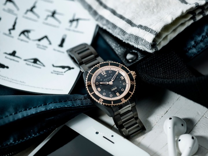 Obrázek Alpina Comtesse Horological Smartwatch