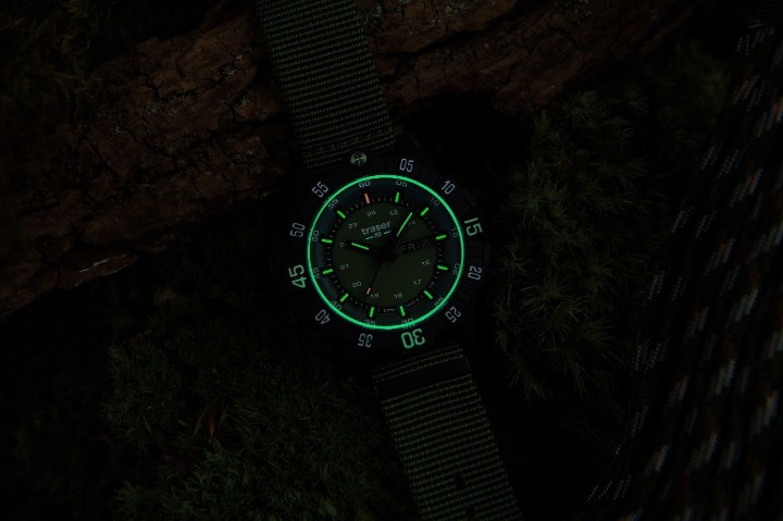 Obrázek Traser P99 Q Tactical Green NATO + UV svítilna zdarma