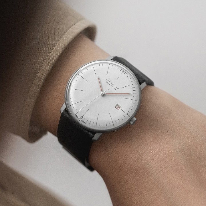 Obrázek Junghans max bill MEGA Solar Bauhaus