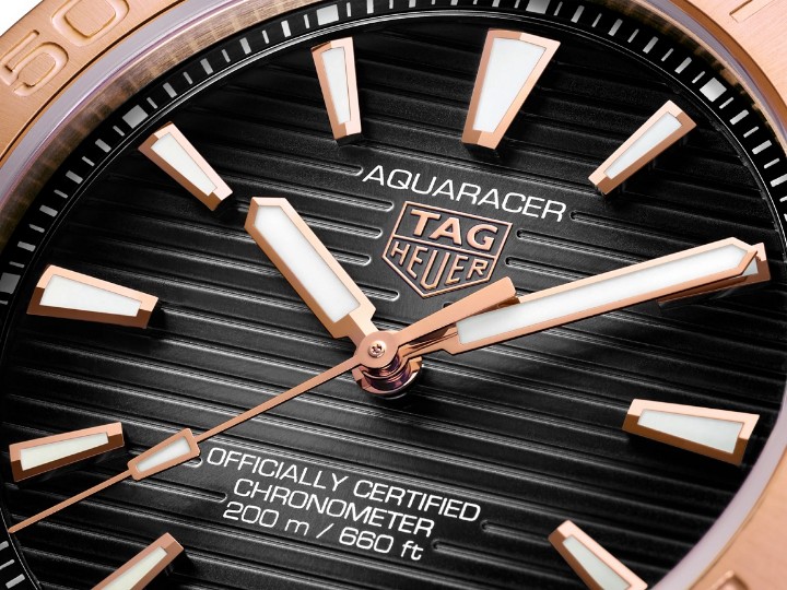 Obrázek Tag Heuer Aquaracer Professional 200