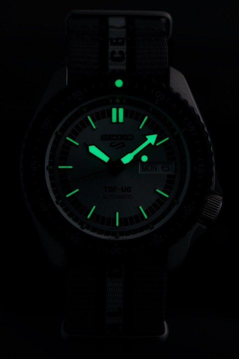 Obrázek Seiko 5 Sports SKX Sense Style 55th Anniversary Ultraseven Limited Edition