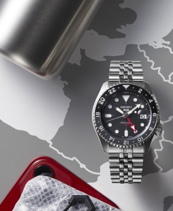 Obrázek Seiko 5 Sports 'Black Grape' GMT