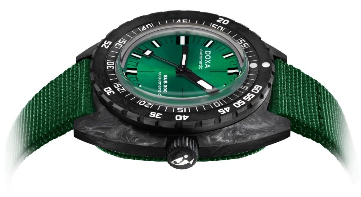 Obrázek Doxa SUB 300 Carbon Sea Emerald