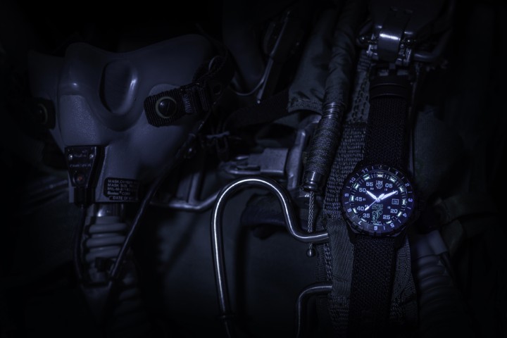 Obrázek Luminox F-117 x Skunk Works Heritage 6440 Series