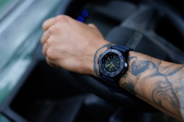 Obrázek Luminox Navy SEAL Foundation 3250 Series Back to the Blue