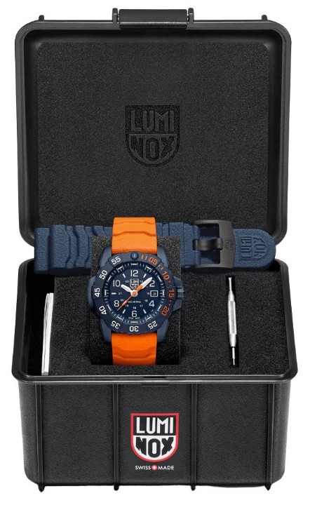 Obrázek Luminox Navy SEAL Foundation 3250 Bact to the Blue Series